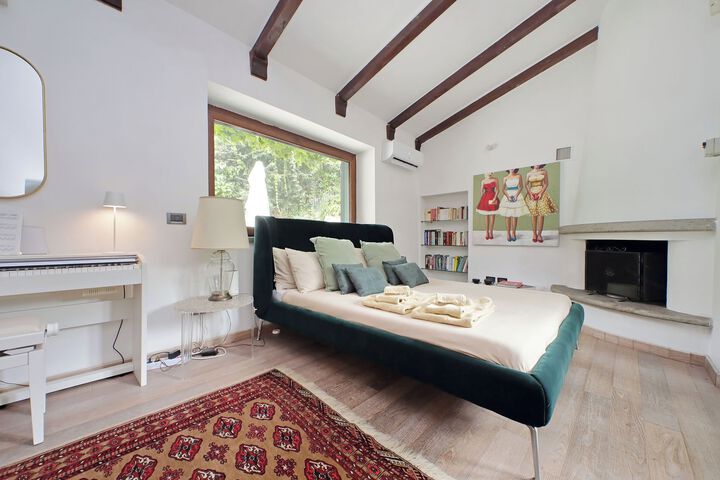 Room 3 of 5