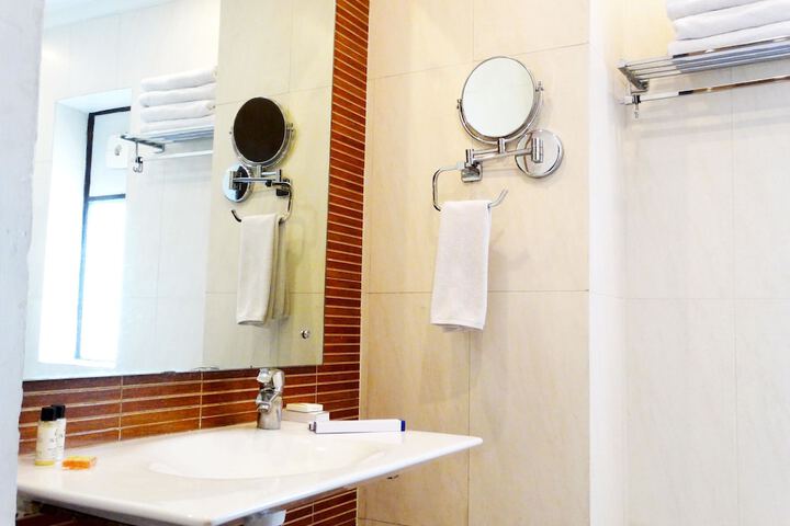 Clean Restrooms