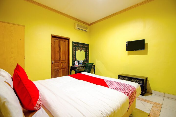 Room 16 of 34