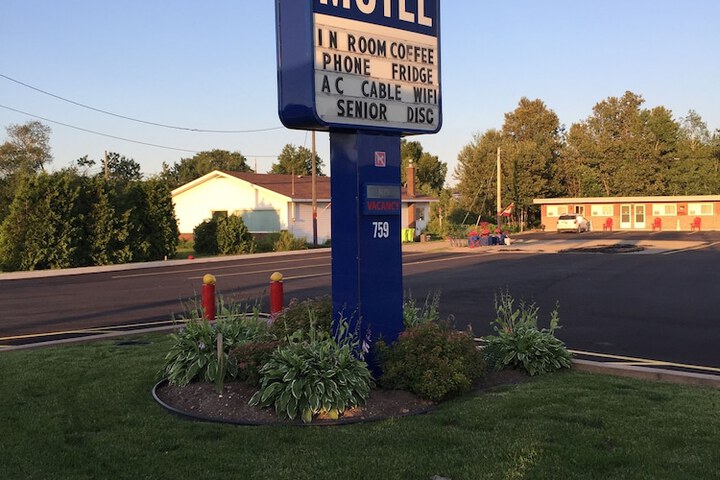 Hotel 33 of 41
