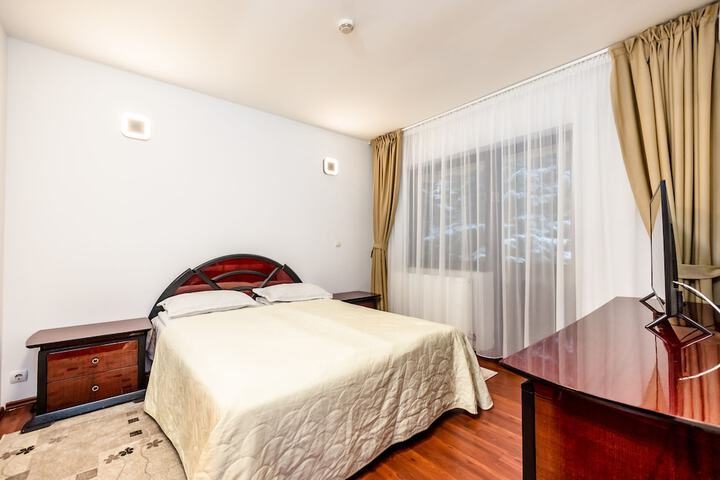 Room 20 of 146