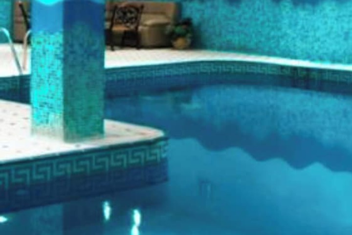Pool 15 of 23