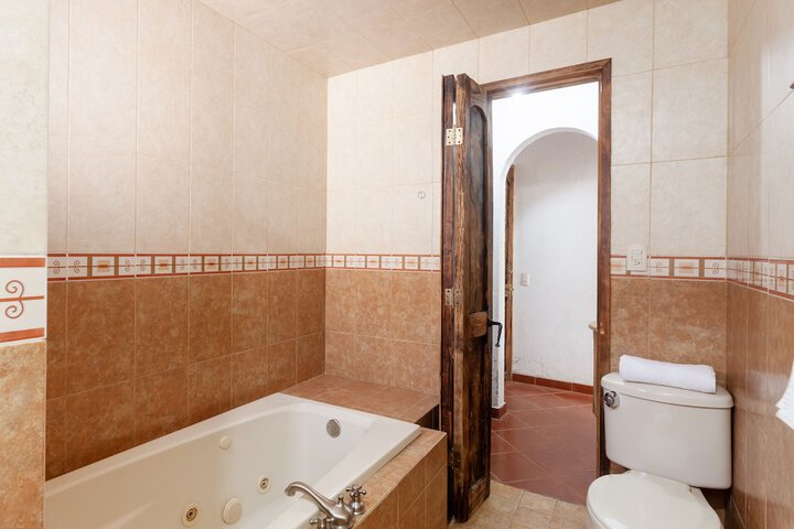 Room 9 of 22