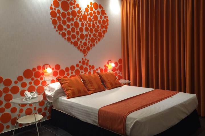 Room 18 of 60
