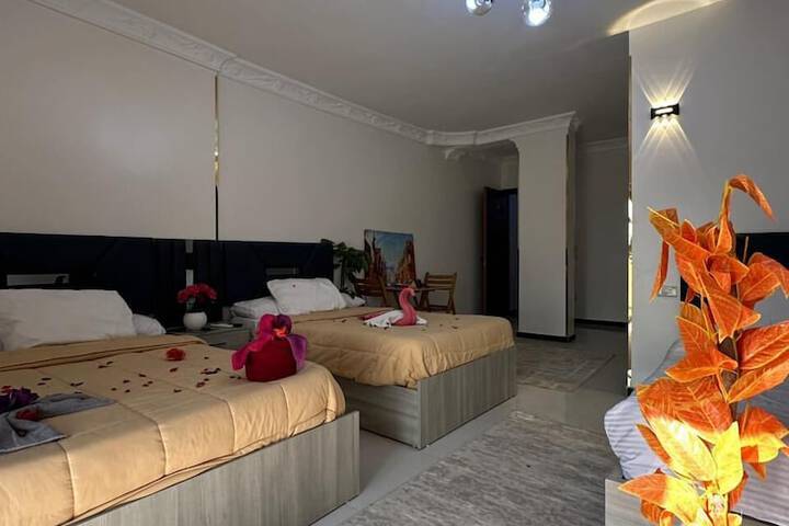 Room 4 of 44