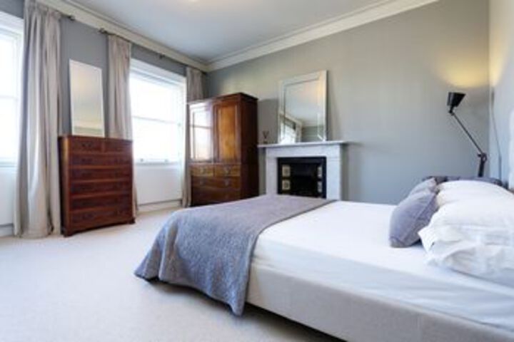 Room 10 of 22