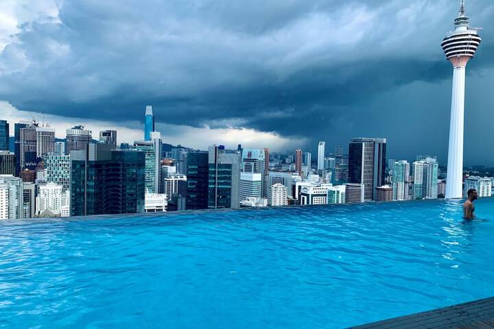 Pool 32 of 50