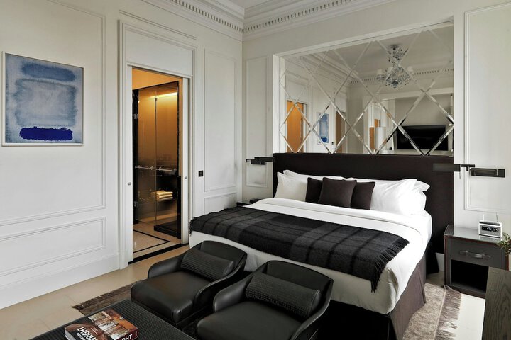 Room 59 of 233