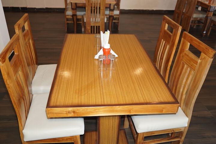 Dining 35 of 73