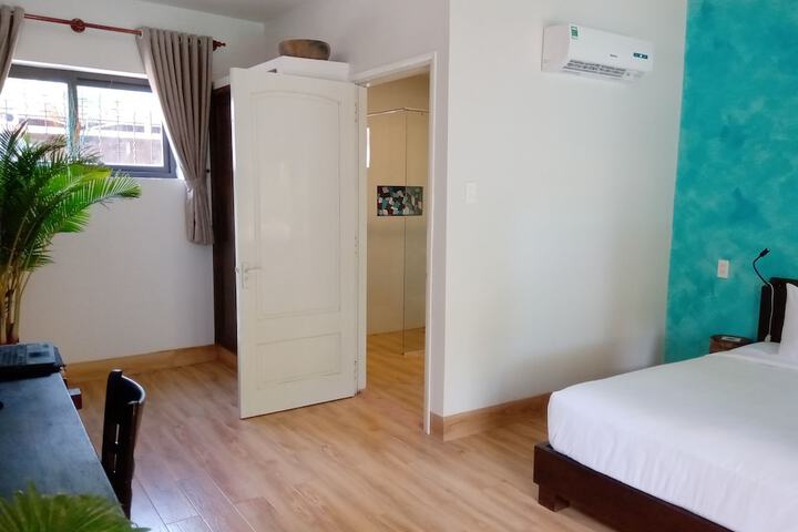 Room 113 of 178