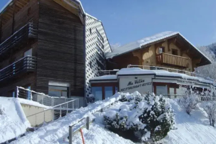 HOTEL MA VALLEE
