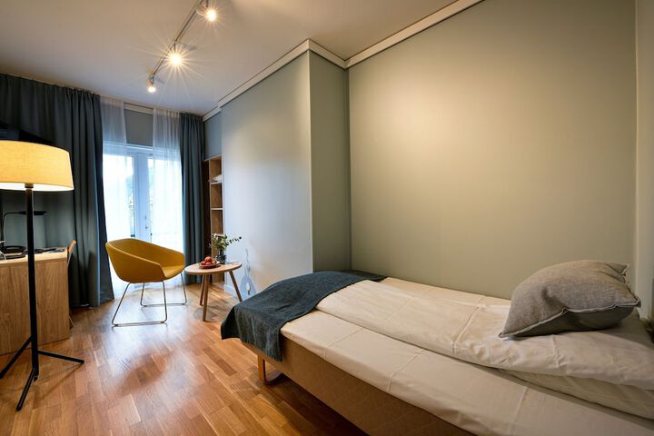 Room 3 of 41