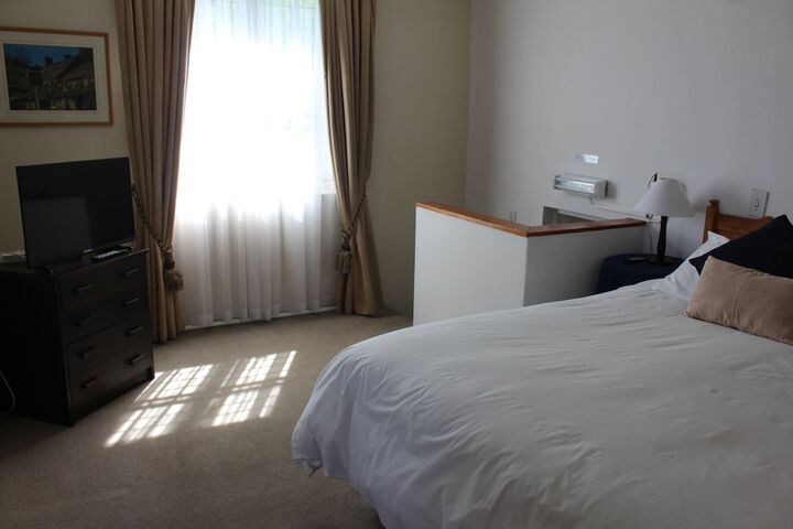 Room 60 of 198