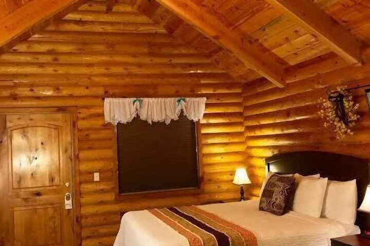 Room 11 of 22