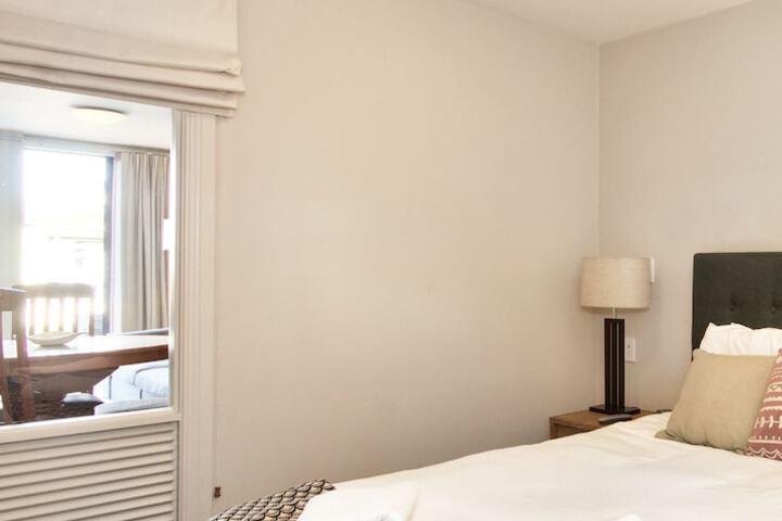 Room 2 of 14