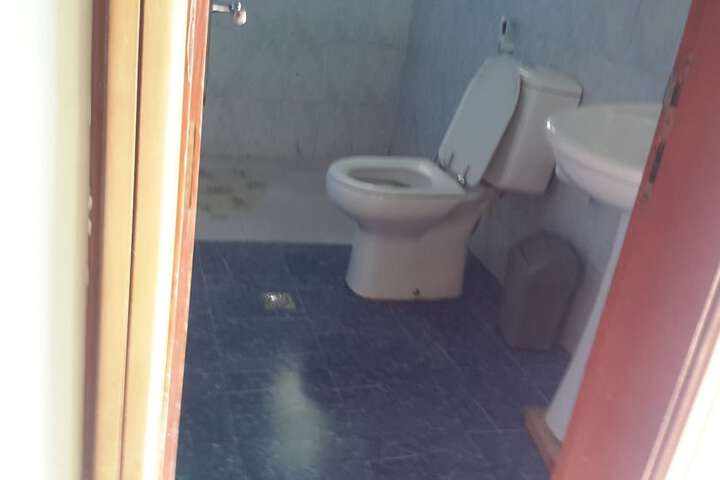 Room 13 of 17