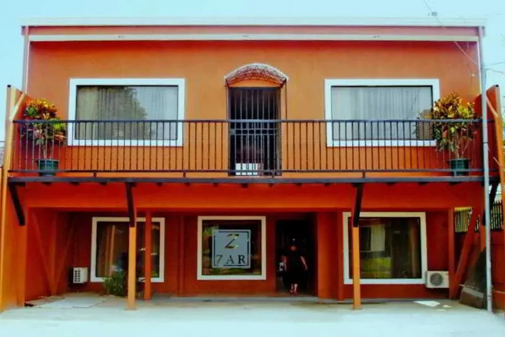 Suites Del Zar Hotel
