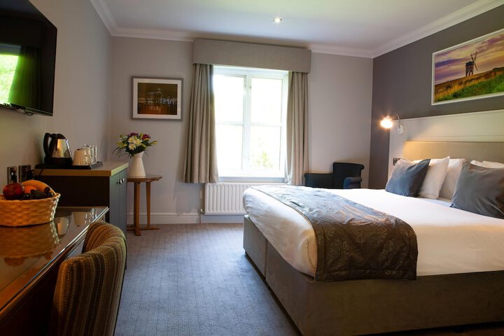 Room 34 of 149