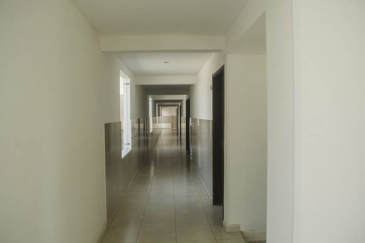 Ballroom/Hall 13 of 17