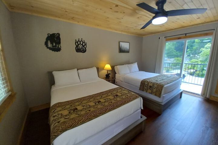 Room 37 of 83
