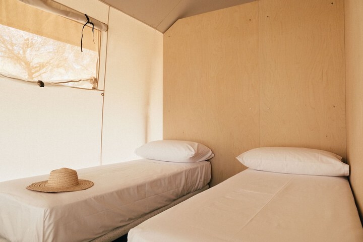 Room 10 of 36