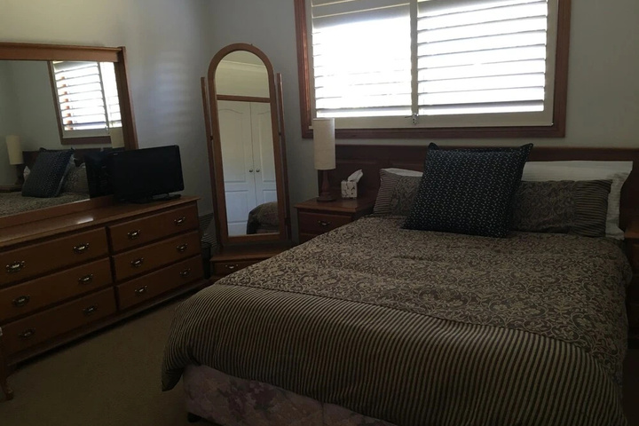 Room 2 of 15