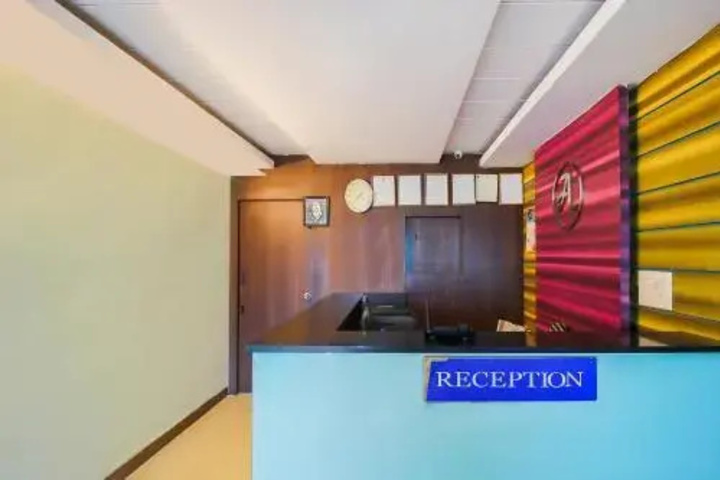 Room 10 of 12