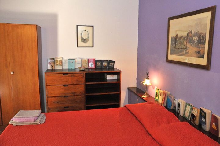 Room 6 of 34