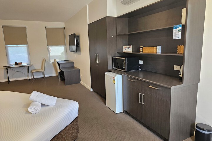 Room 21 of 84