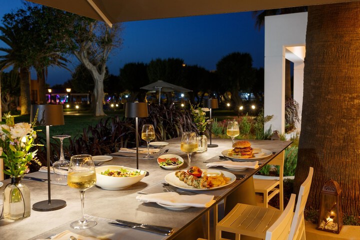 Dining 176 of 209