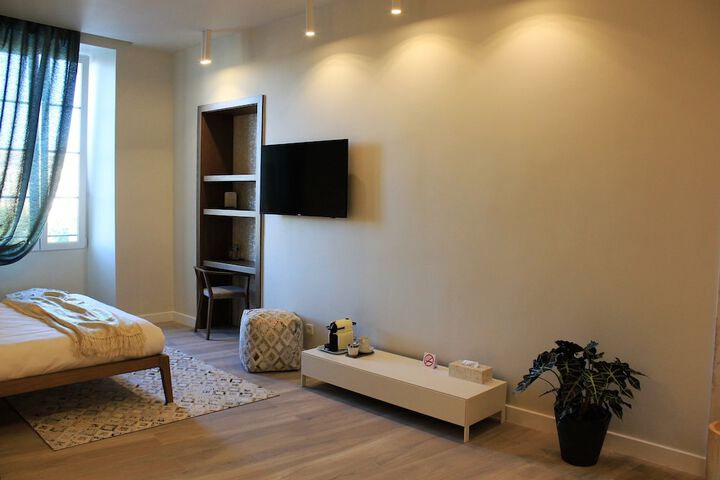 Room 18 of 44
