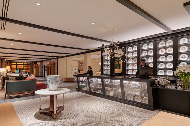 Hotel Interior 4 of 70