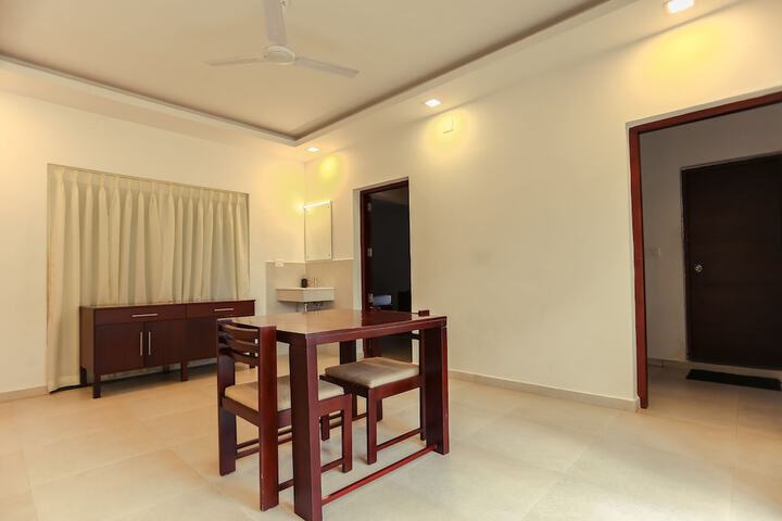 Room 13 of 27
