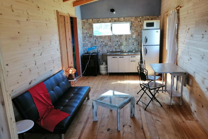 Room 2 of 18