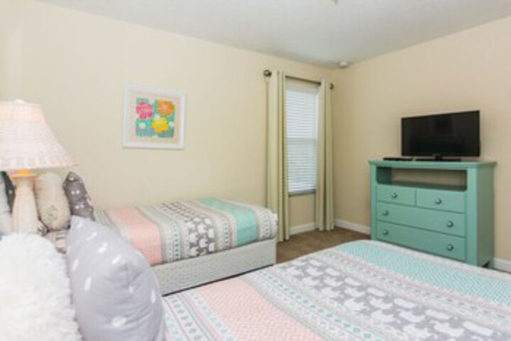Room 43 of 46