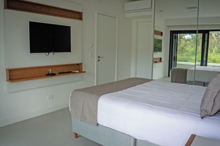 Room 29 of 141