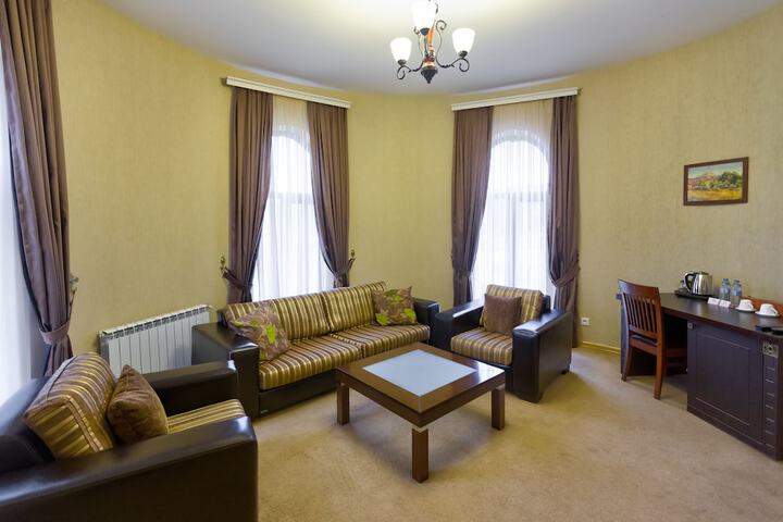 Room 18 of 31