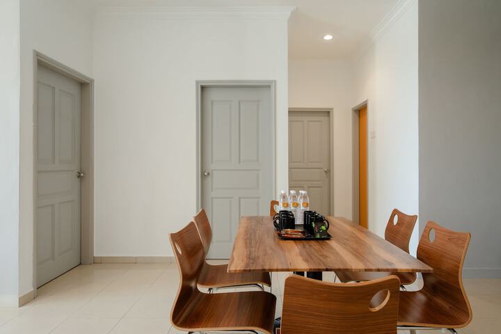Room 36 of 74