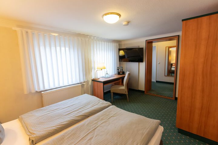 Room 20 of 53