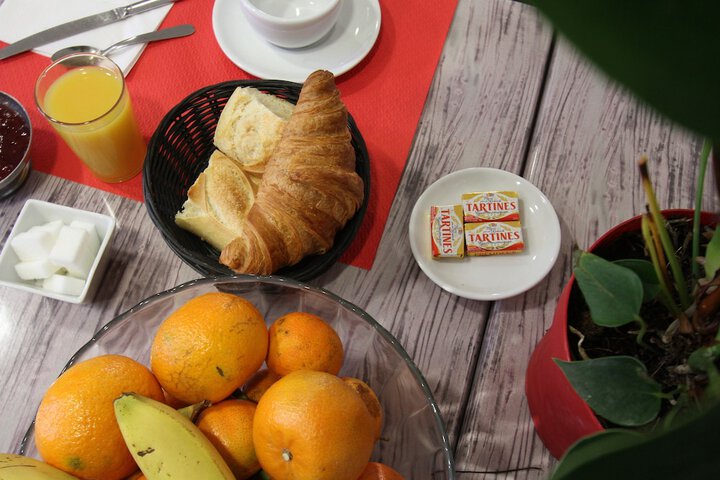Breakfast/Coffee Service 35 of 41