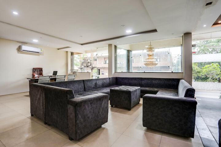 Hotel Interior 11 of 31