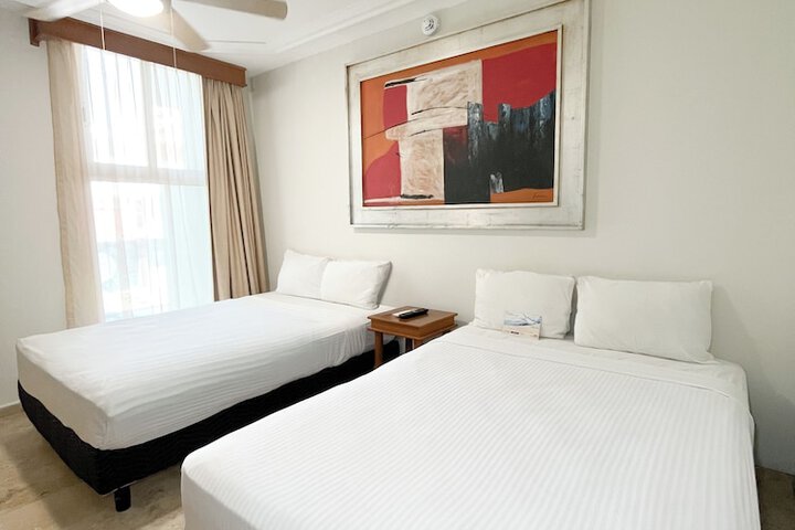 Room 9 of 31