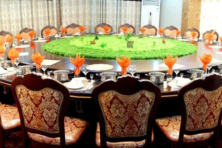 Dining 10 of 10