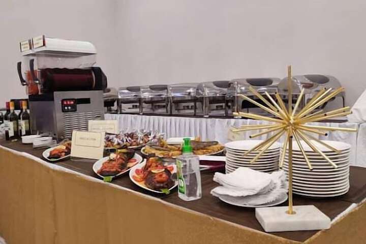Breakfast/Coffee Service 25 of 61