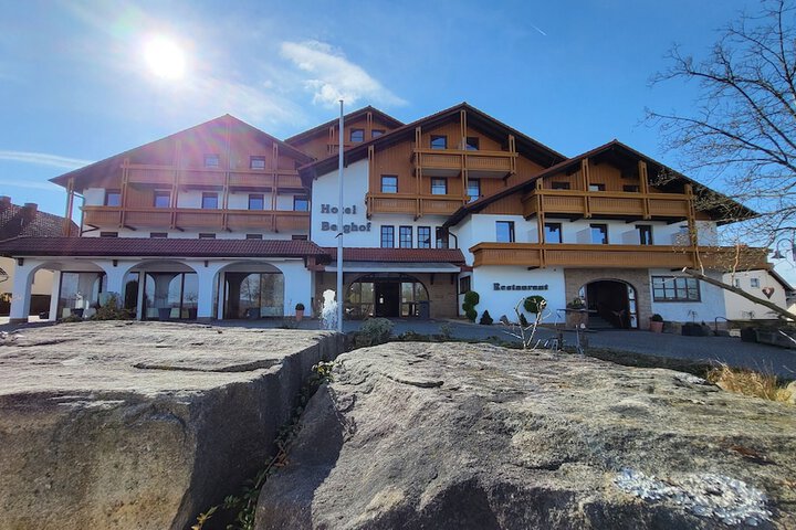 Hotel-Restaurant Berghof in Petersberg