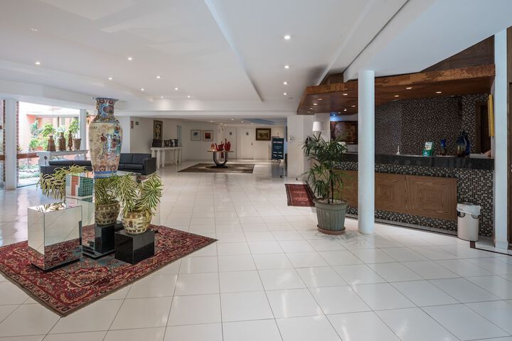 Lobby Entry