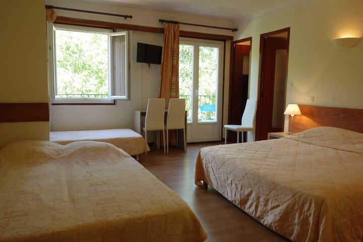 Room 20 of 54