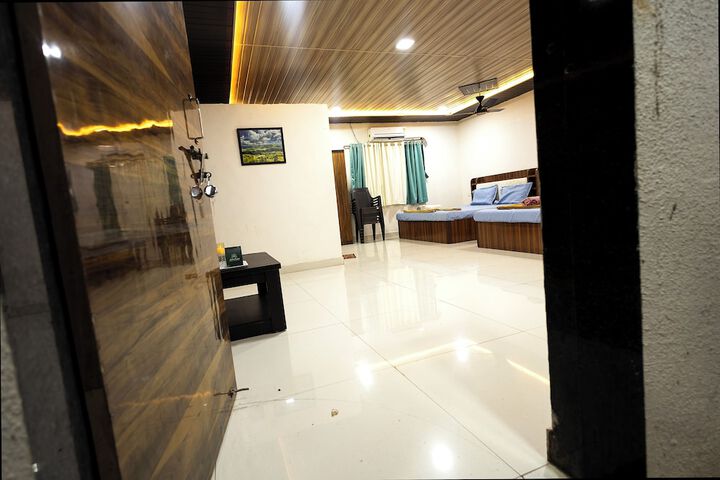 Room 20 of 49
