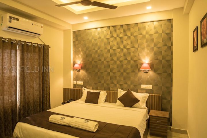 Room 32 of 51