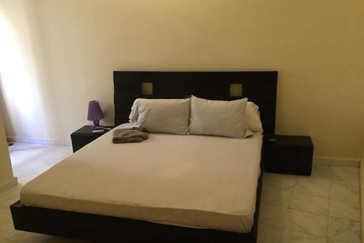 Room 3 of 21